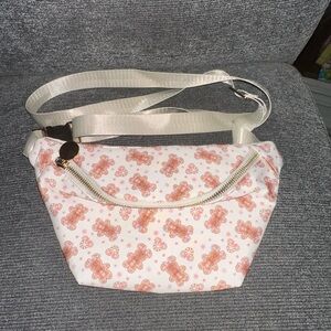 NWOT Disney Christmas Gingerbread Fanny Pack